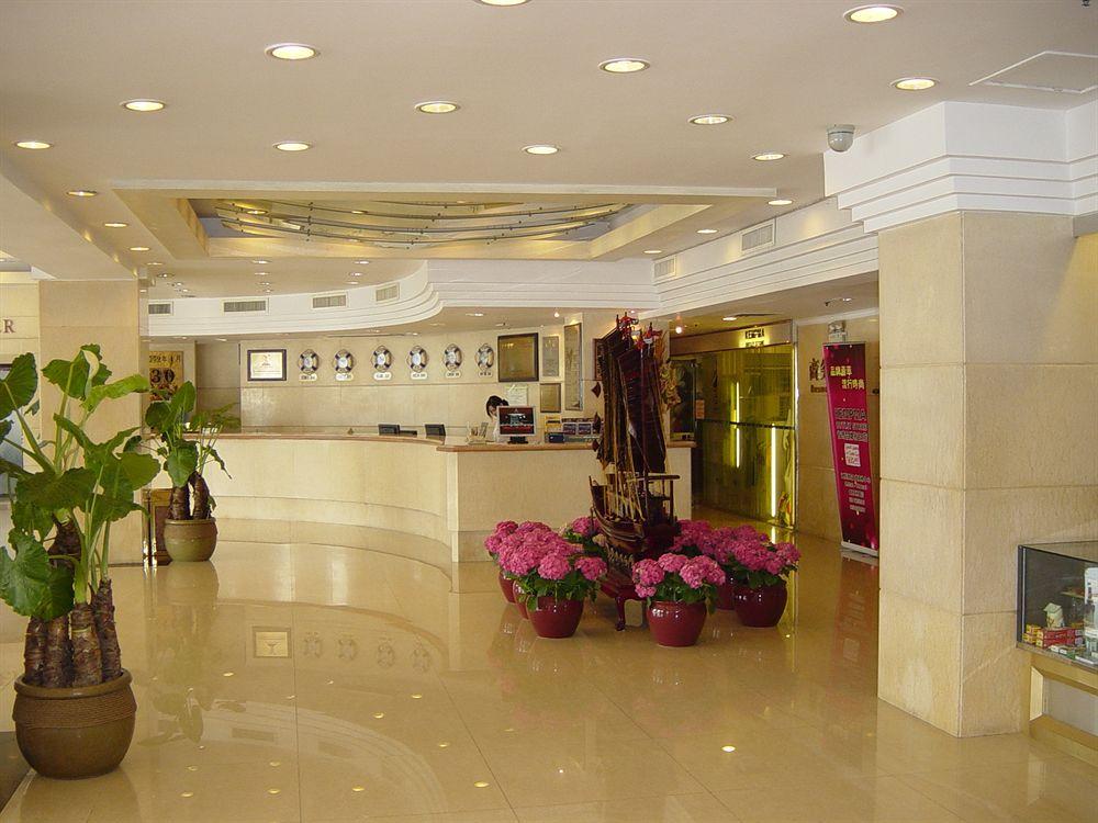 Jiang Yue Hotel Guangzhou Exterior photo
